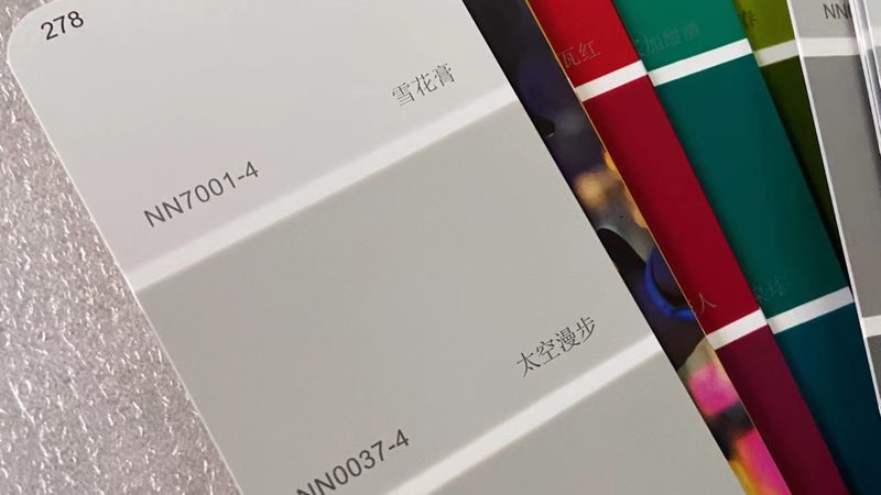 以下是一些硅藻泥卧室床头背景墙的设计案例，供您参考：