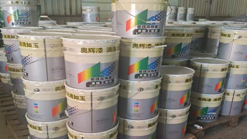 真石漆定制方案：底漆面漆搭配的艺术**